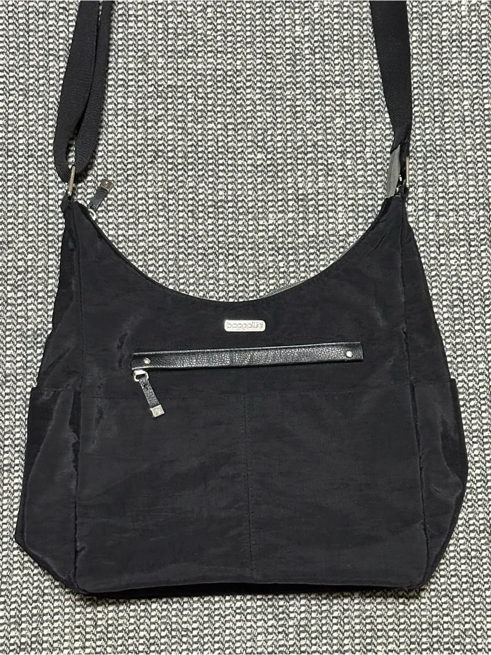 Baggallini Black Nylon Crossbody Shoulder Bag